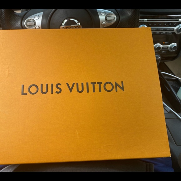Louis vuitton trainers - Picture 6 of 7